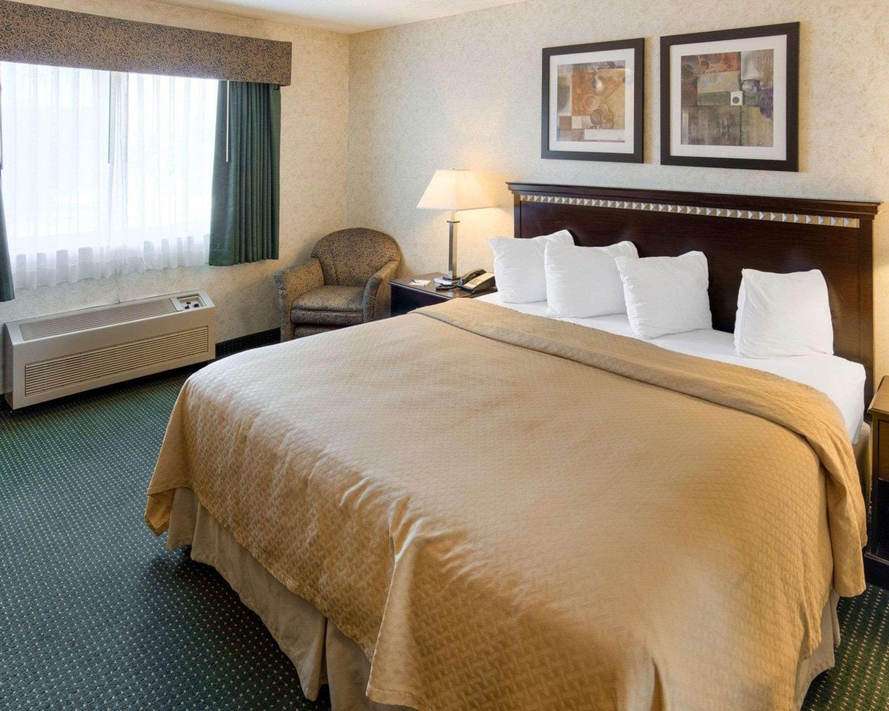 Quality Near Northtown Mall & National Sports Center Inn Coon Rapids