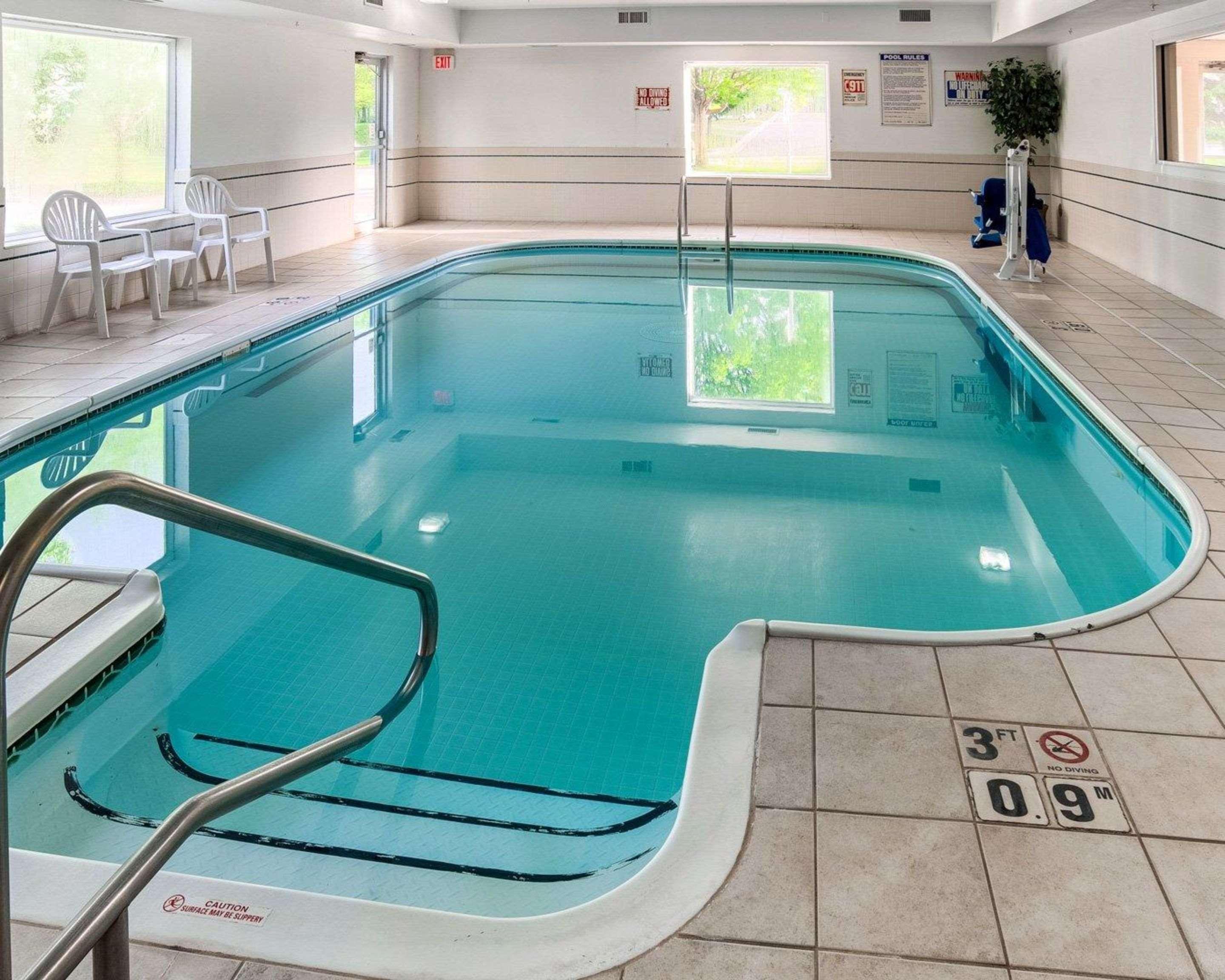 Quality Near Northtown Mall & National Sports Center Inn 2*